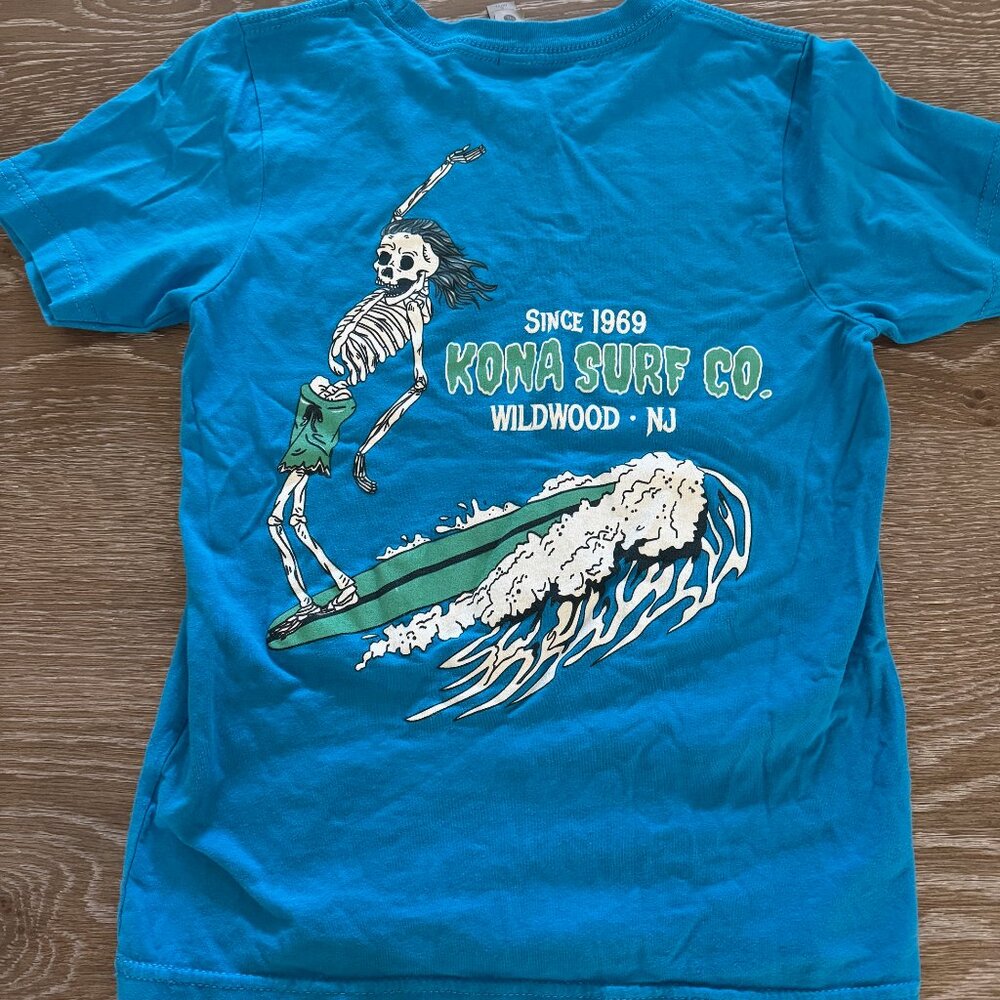 Boys Kona Surf Co. teal skeleton short sleeve t-shirt tee size Small 6/7